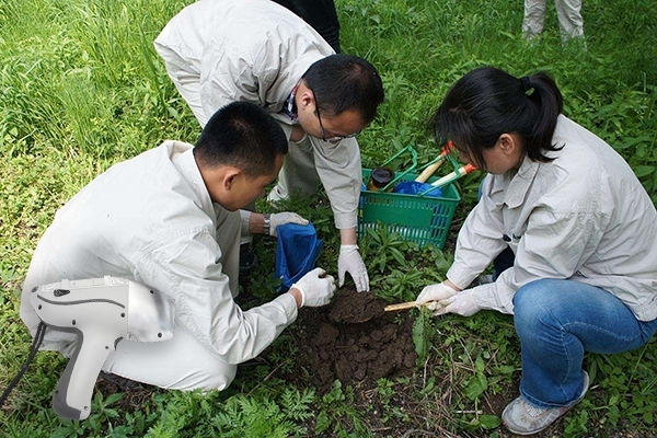 便携式光谱仪在土壤检测中的应用